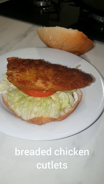 my favorite burger 🍔 with homemade bread and breaded chicken cutlet 😋 a pleasure tried смотреть онлайн