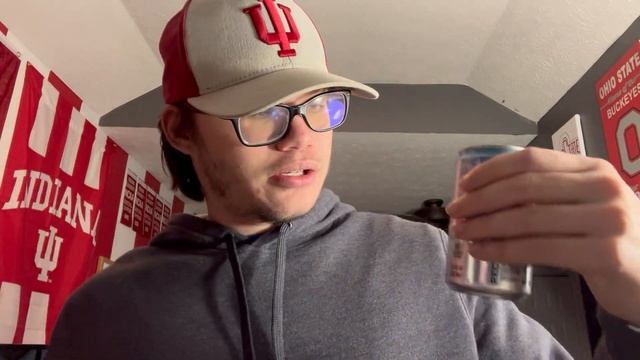 Trying the Coca-Cola Limited Edition Flavor Y3000 смотреть онлайн