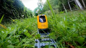 ПОЕЗДА для детей - Поезд едет через тоннели - вид из кабины машиниста - Детский канал про поезда