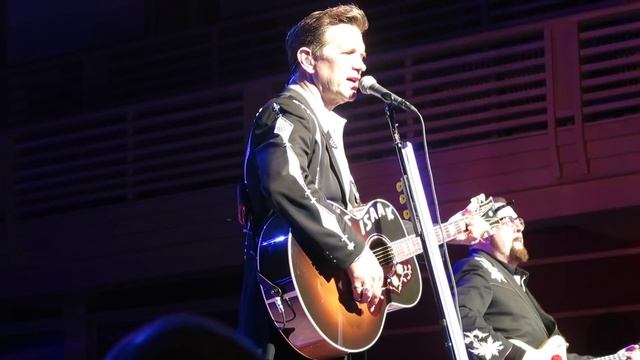 Perfect Lover, Chris Isaak, Sonoma State University, Rohnert Park, CA смотреть онлайн