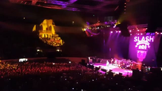 Slash ft. Myles Kennedy & The Conspirators - Anastasia @ Campo Pequeno 2019 смотреть онлайн