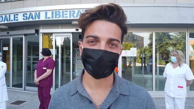 Il Cantante Gianluca Ginoble (Il Volo) Visita L'ospedale Di Atri