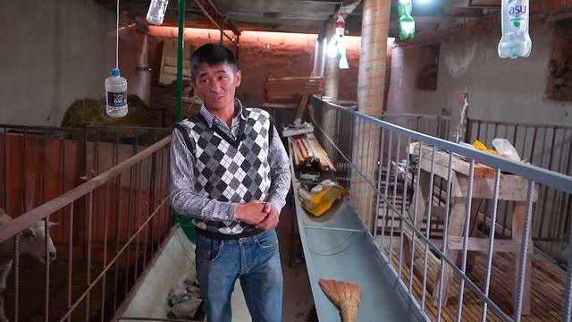ЖЫЛДЫЗБЕК АСАНОВ: "10 МҮНӨТТӨ 3000 СОМ ТАПТЫМ" смотреть онлайн