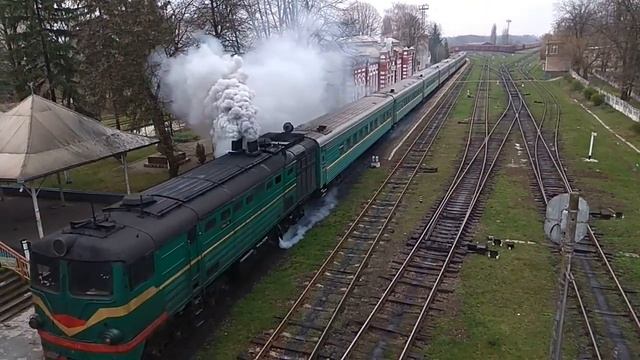 2ТЭ10Л-792А [CFM] Passenger train | Пассажирский поезд смотреть онлайн