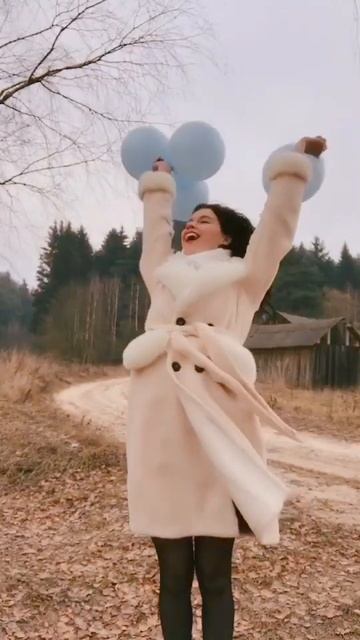 А тут мне было 27)вот такой архив сохранился, чот немного грустно, что так бегут года((( смотреть онлайн