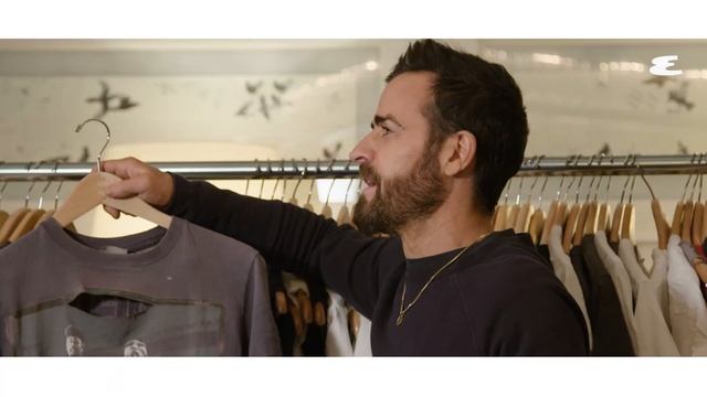Justin Theroux Opens His Closet and T-Shirt Collection | Curated | Esquire смотреть онлайн