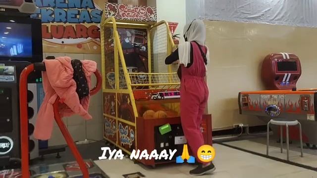 Main sambil belanja/ Main sama anak di Griya Antapani Bandung / Game Master смотреть онлайн