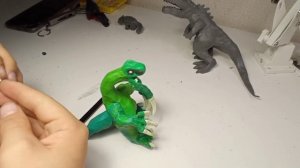 КАК СЛЕПИТЬ ТЕРИЗИНОЗАВРА