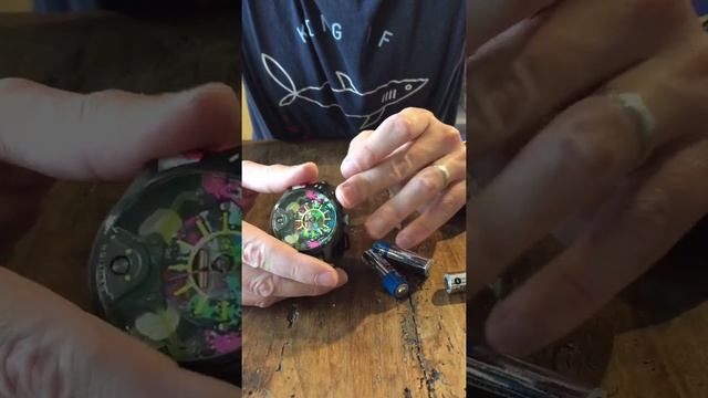 Unboxing the new watch Neon Z from The Electricianz смотреть онлайн