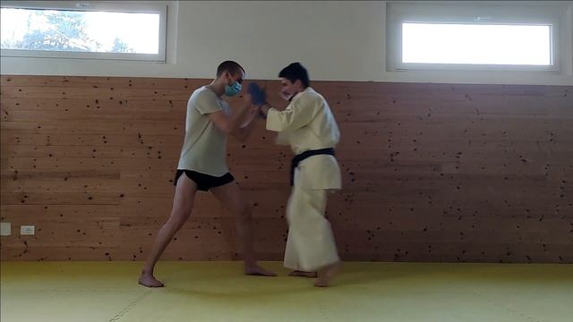 3 karate combo efficaci di pugilato / 3 effectives karate punches combos смотреть онлайн