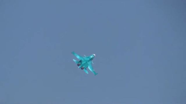 Авиашоу НАПО-2014 ч.2 (полёты СУ-34) смотреть онлайн