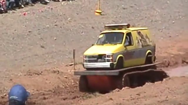 Mud Bogg / Test and Tune 4x4 Drag Racing смотреть онлайн