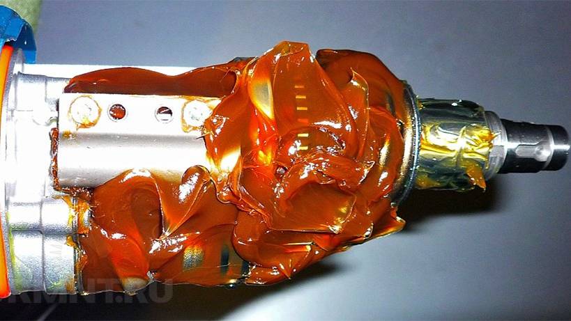 Как НЕ НАДО смазывать механизм перфоратора!