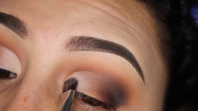 ABH SOFT GLAM PALETTE TUTORIAL | VICKY OLIVA смотреть онлайн