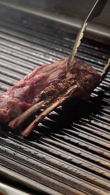 Каре ягненка на гриле