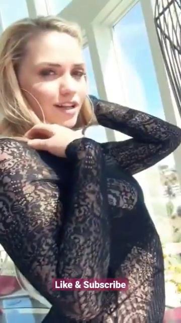 Mia Malkova bubble butt shorts #ytshorts #viral смотреть онлайн