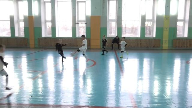 SAF Chayka (Сергей)-ДЮСШ-25 (14) (Кривенда Саша) смотреть онлайн