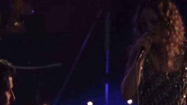 Vanessa Paradis - Le Temps de l'Amour, Marilyn et John (Versailles 2010) смотреть онлайн