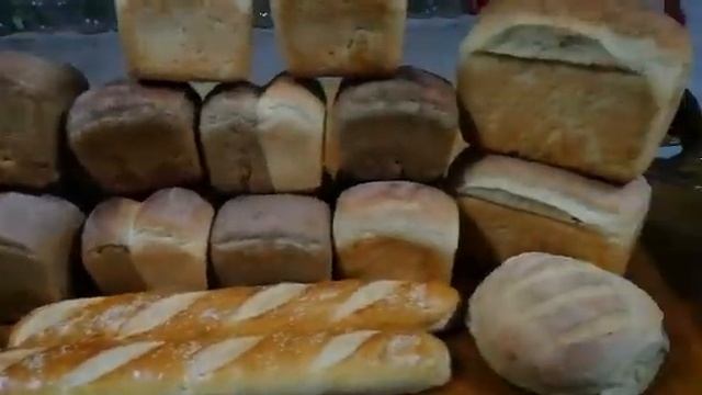 Домашний хлеб без всяких добавок , по рецептам наших бабушек . смотреть онлайн