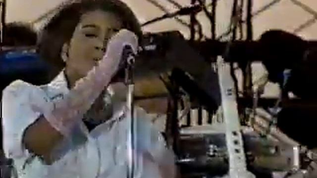 Irene Cara - Now That It's Over смотреть онлайн