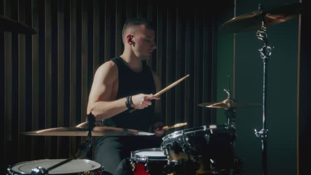 ГРАНЖ - Вечно молодой (drum cover) смотреть онлайн