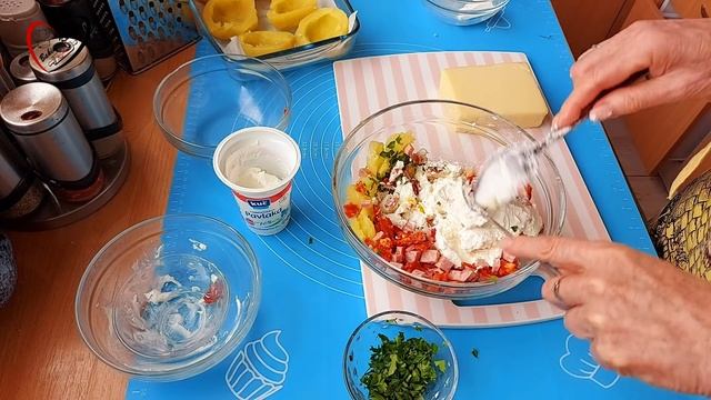 Bakina kuhinja- krompir može na razne načine ali ovako je pravi užitak peče se u rerni смотреть онлайн