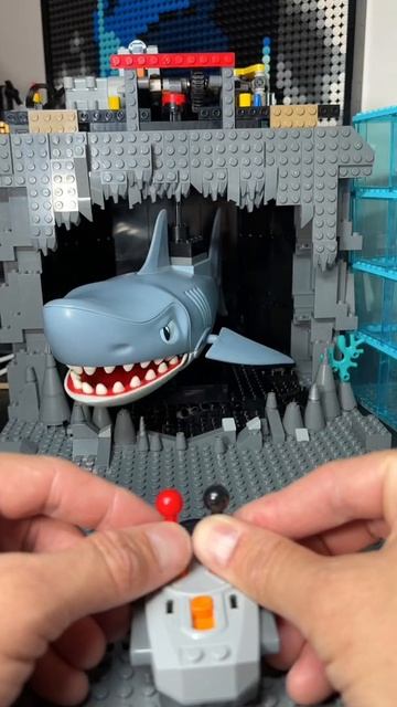 Remote Control LEGO Shark смотреть онлайн