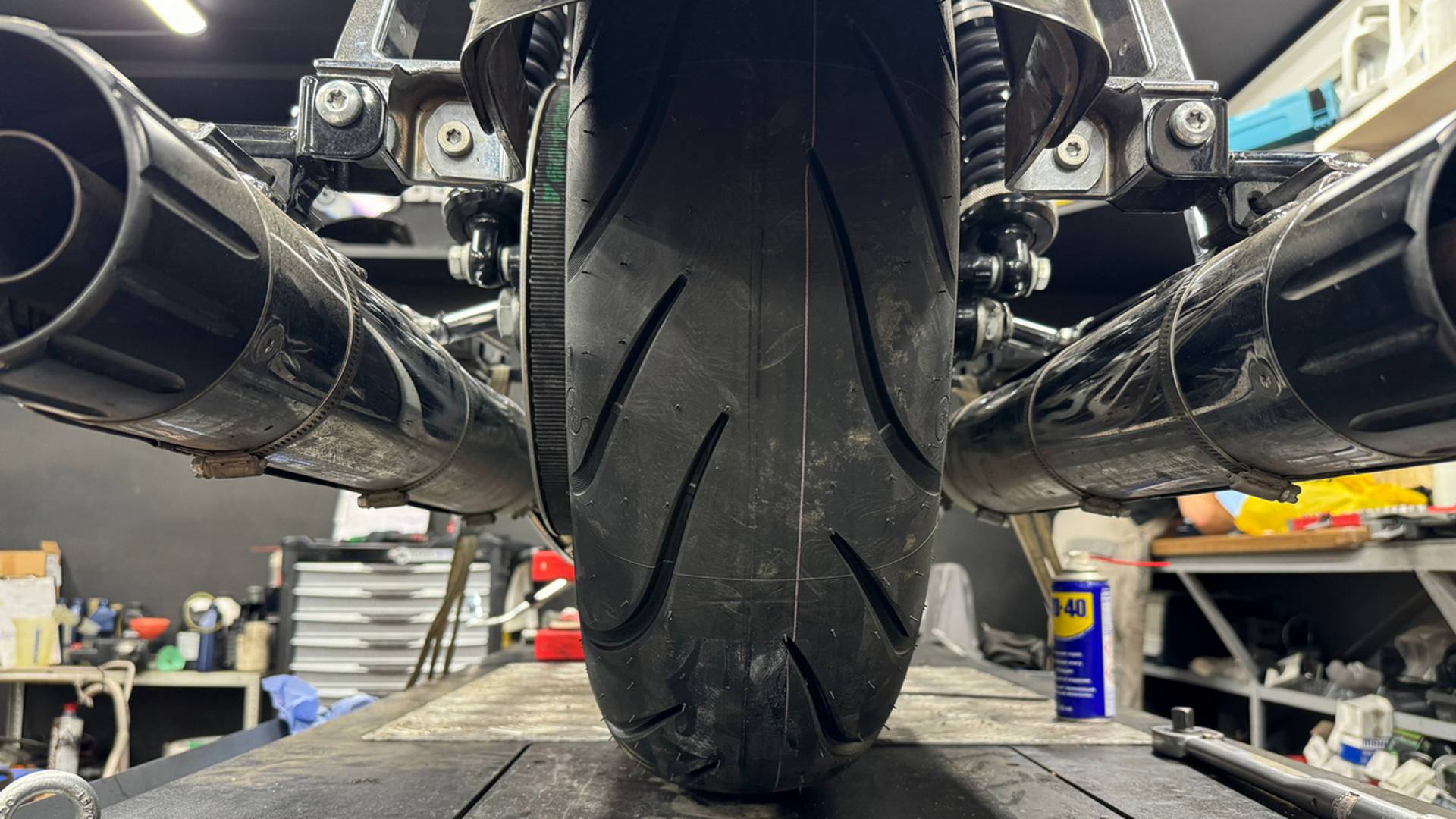 Замена резины на HARLEY-DAVIDSON FLHR ROAD KING. MICHELIN COMMANDER III TOURING