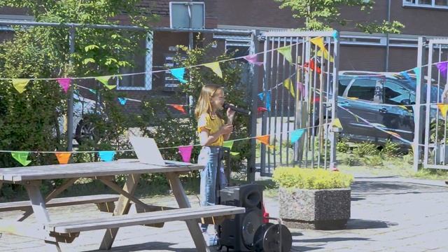 Vrijeschool Parkstad | Huldiging - Emma wint The Voice Kids смотреть онлайн