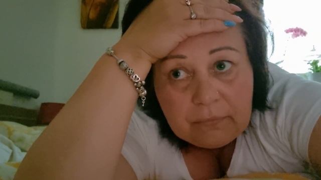 Ужас, в школе стрельба/ метеозависима . смотреть онлайн