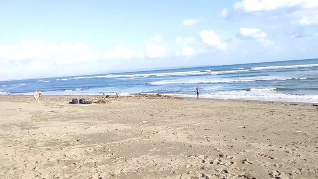 VLOG IN PANTAI BATU BOLONG, CANGGU BALI. смотреть онлайн