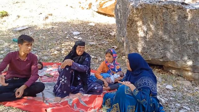 A Young Man And An Old Woman Who Come To The Aid Of Sefida And Her Children