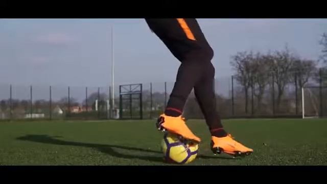 Обучение финтам Роналду часть 2 смотреть онлайн