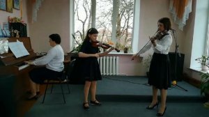 Белоусова Валерия и Зубовская Ирина Олеговна. Р. Телепнёв «Нам солнце дарит радугу»