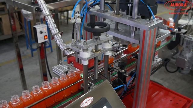 Автоматический укупор МЗ-ТЛ с ориентатором и накопительными столами смотреть онлайн