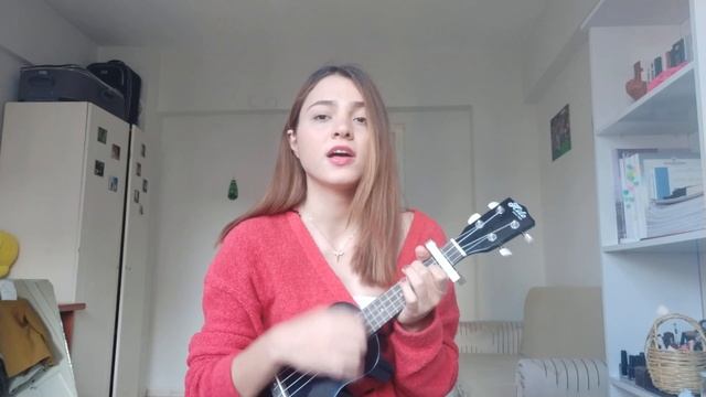 BÜTÜN İSTANBUL BİLİYO - [UKULELE COVER] - MELİS EROZAN смотреть онлайн