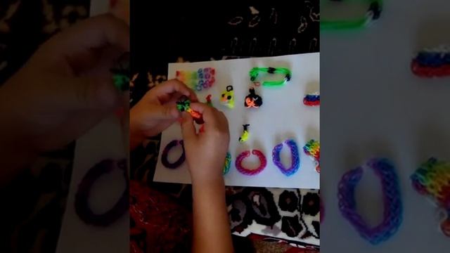 Что я сплел из резинок смотреть онлайн