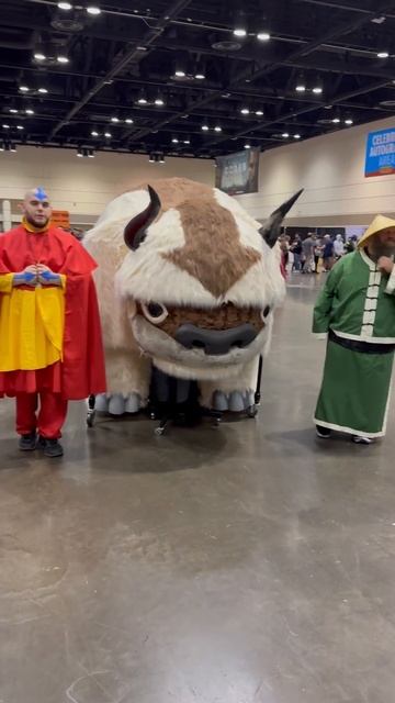 Tha Last Airbender Appa Cosplay #megacon #megaconorlando #thelastairbender смотреть онлайн