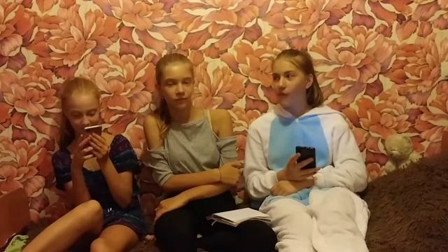 КТО МЕНЯ ЛУЧШЕ ЗНАЕТ? СЕСТРА против ЛУЧШЕ ПОДРУГИ!!!! смотреть онлайн