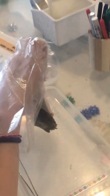 Okinawa - Extract pearl from giant oyster to make necklace смотреть онлайн