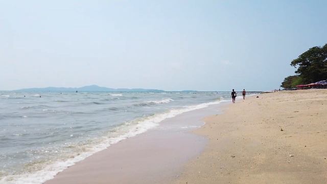 Pattaya Yinyom Beach walk смотреть онлайн