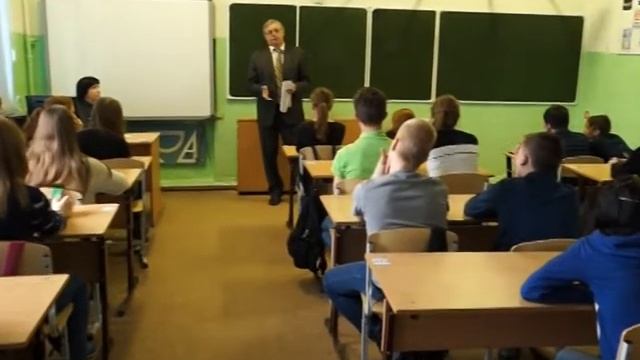 Депутат Думы СГО Александр Орлов побывал в школе № 11 смотреть онлайн