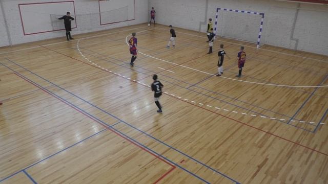 КММФЛ 2021-2022. Юноши 2010 г.р. Импульс красные - МФК Кристалл 1-3 смотреть онлайн