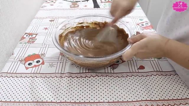 BOLO DE CHOCOLATE SEM OVOS E SEM LEITE com CozinhandoComNane :) смотреть онлайн