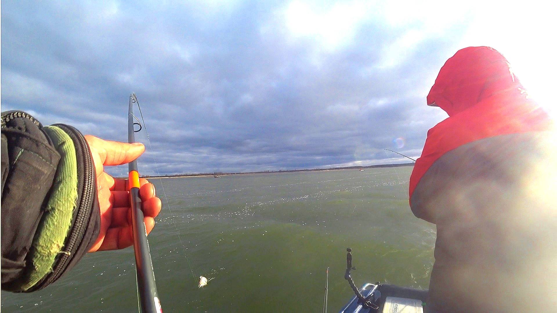 ЛУЧШЕ НЕ СМОТРЕТЬ! ЭТО ПРОСТО ДУБАС РЫБЫ! Рыбалка на спиннинг в феврале смотреть онлайн