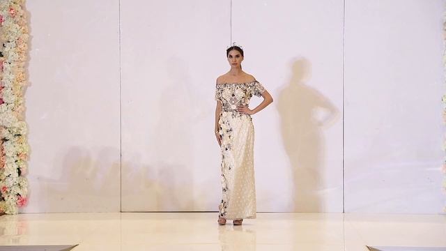 VIP guests attend Galia fahd Catwalk at tiffany fashion week Paris ,at habtoor palace ,Dubai , ss19 смотреть онлайн