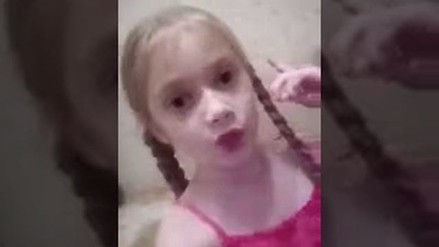 В этам видео Рита не знала чем заняться смотреть онлайн