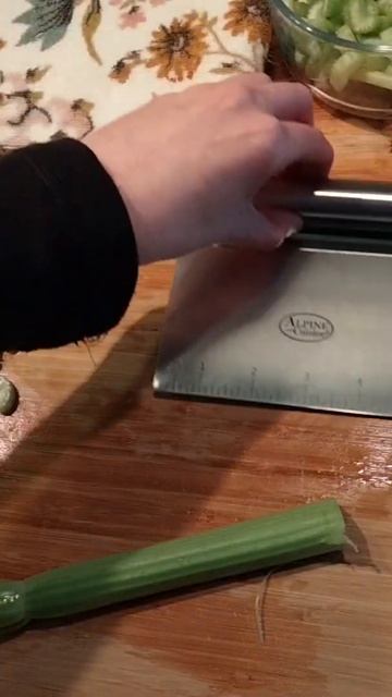 Chopping Celery смотреть онлайн