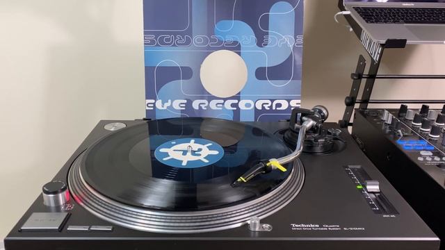 Pablo Gargano - Trance In Saigon (1996) смотреть онлайн