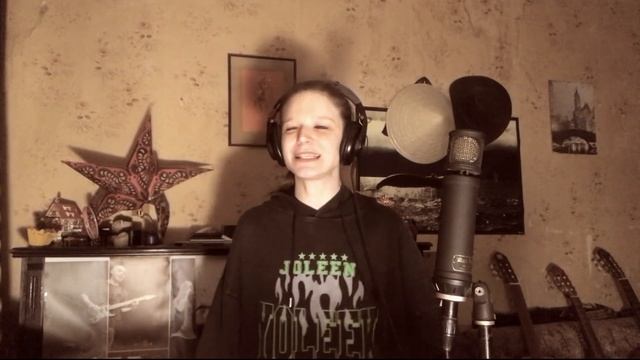 Звенит январская вьюга смотреть онлайн